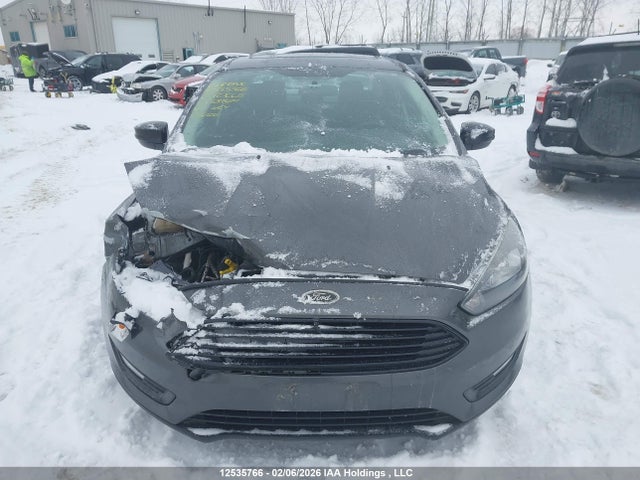 1FADP3H27JL263824 Ford FOCUS SEL