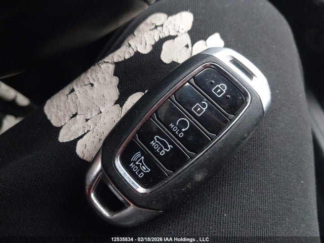 KMHLN4AG0NU304393 Hyundai Elantra