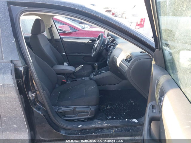 3VWWA7AJ5FM274871 Volkswagen JETTA SEDAN