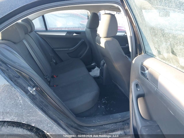 3VWWA7AJ5FM274871 Volkswagen JETTA SEDAN