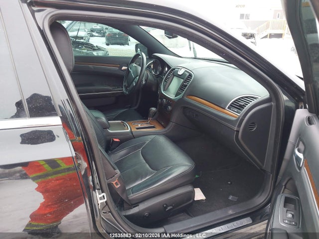 Chrysler 300c Luxury Series 2014 2C3CCAPT9EH151016 Image 5