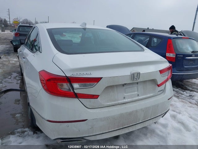1HGCV1F9XJA809139 Honda Accord Touring