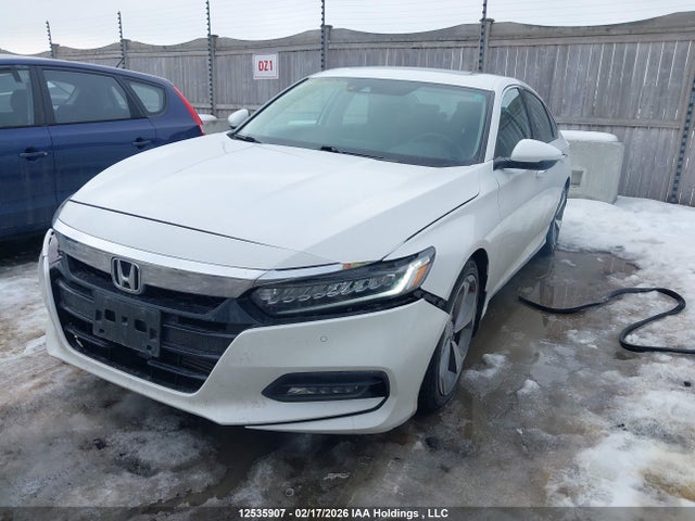 1HGCV1F9XJA809139 Honda Accord Touring