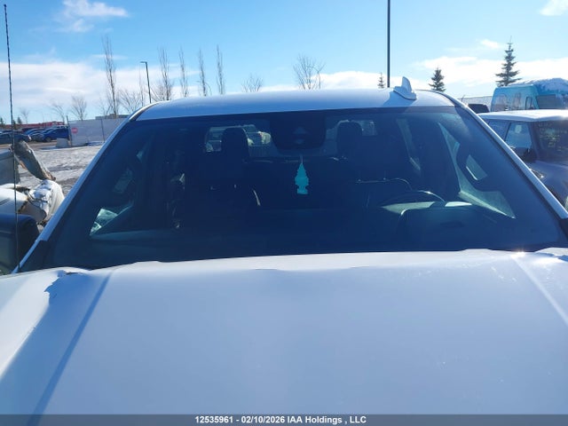 3GTUUEET3NG625887 GMC Sierra 1500 At4