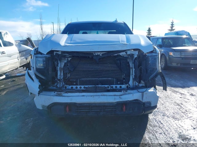 3GTUUEET3NG625887 GMC Sierra 1500 At4