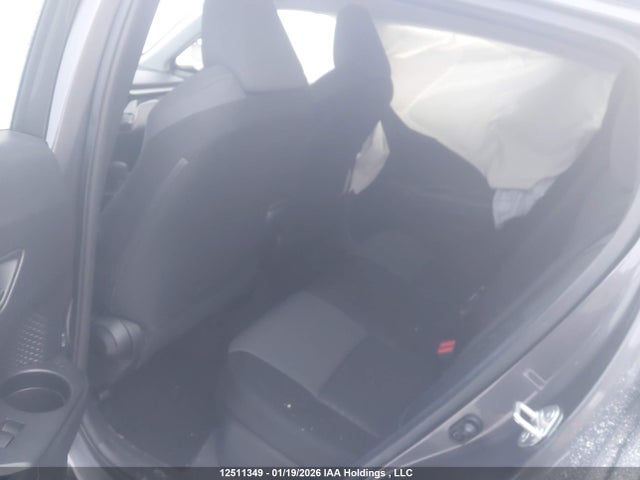 JTNKHMBX2M1108425 Toyota C-HR LE
