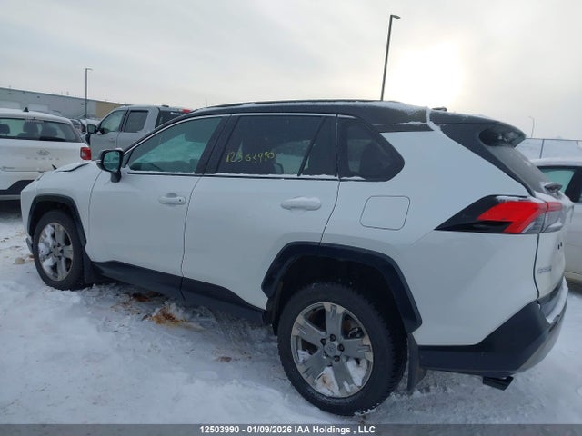 2T35WRFV4SW275624 Toyota RAV4 XSE