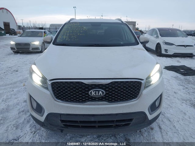 5XYPG4A39GG027227 KIA Sorento 2.4l Lx
