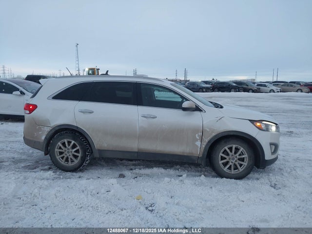 5XYPG4A39GG027227 KIA Sorento 2.4l Lx