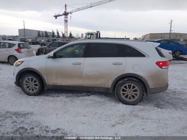 5XYPG4A39GG027227 KIA Sorento 2.4l Lx