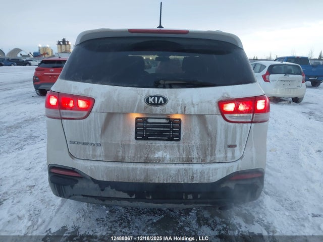 5XYPG4A39GG027227 KIA Sorento 2.4l Lx