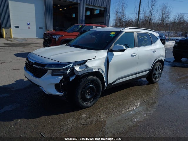 2025 Kia Seltos S მანქანა იყიდება აუქციონზე, vin: KNDEUCAA9S7698315, აუქციონის ნომერი: 12536042