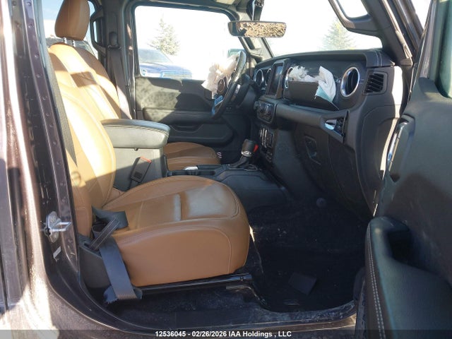 1C4HJXEM5PW530542 Jeep Wrangler Sahara