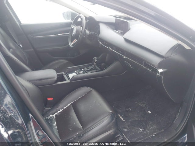 JM1BPBDY8R1658382 Mazda 3 Gt