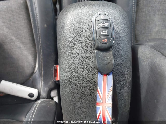 WMWXP5C37H3B15864 Mini 3 Door Cooper