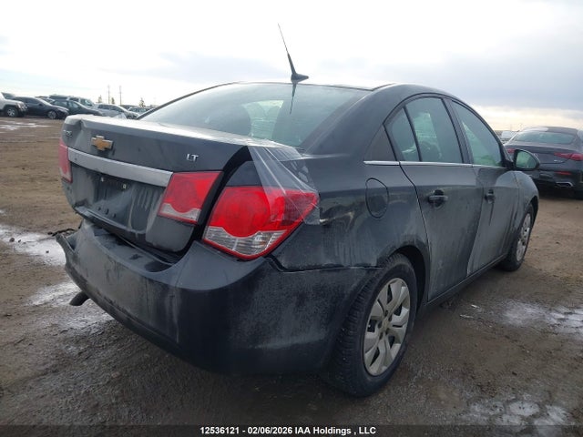 1G1PC5SB9E7332480 Chevrolet Cruze 1lt