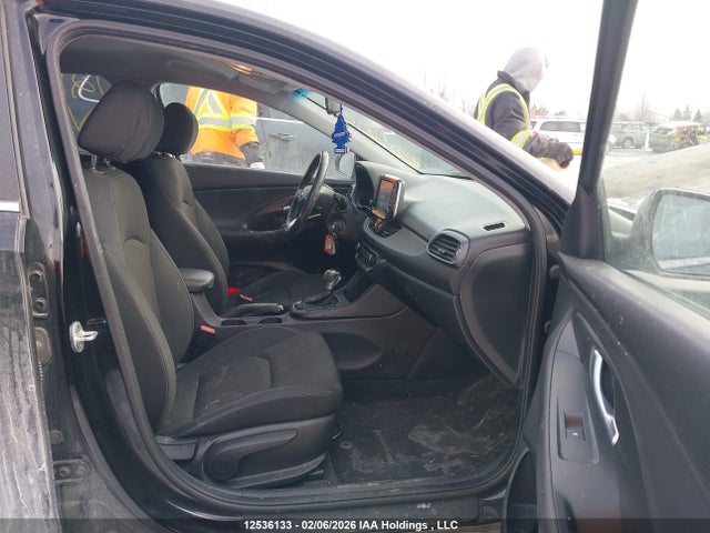 KMHH35LE4JU007554 Hyundai Elantra Gt Gl