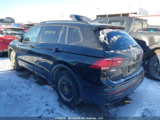3VV8B7AX7NM055309 Volkswagen Tiguan Comfortline R-line Black Edition