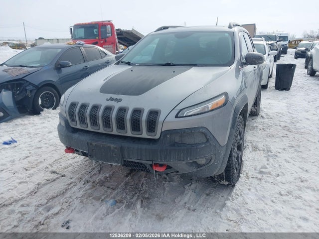 Jeep Cherokee Trailhawk 2016 1C4PJMBS9GW353085 Image 2