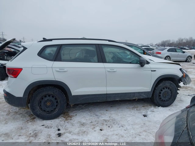 3VVAX7B22NM013894 Volkswagen TAOS S