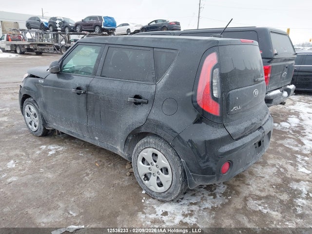 KNDJN2A26J7523517 KIA Soul