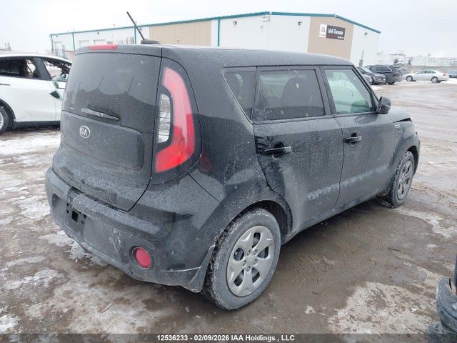 KNDJN2A26J7523517 KIA Soul