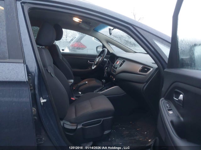 KNAHT8A36E7048518 KIA Rondo Lx
