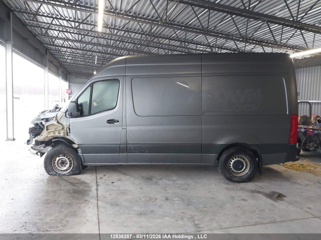 W1Y4EBHY8MP412944 Mercedes-Benz Sprinter 2500 Standard Roof V6 Diesel