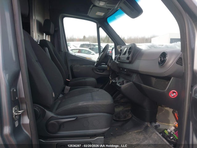 W1Y4EBHY8MP412944 Mercedes-Benz Sprinter 2500 Standard Roof V6 Diesel