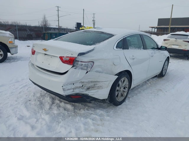 1G1ZD5ST8RF208114 Chevrolet MALIBU LT