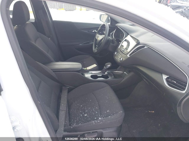 1G1ZD5ST8RF208114 Chevrolet MALIBU LT