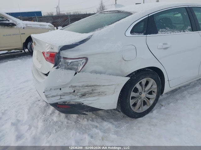 1G1ZD5ST8RF208114 Chevrolet MALIBU LT