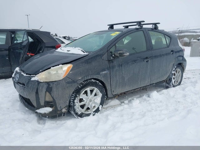 JTDKDTB31E1558530 Toyota PRIUS C