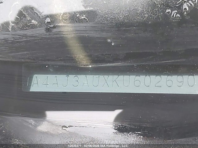 JA4AJ3AUXKU602690 Mitsubishi RVR SE