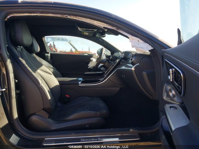 W1KMJ4HB7RF003277 Mercedes-Benz Cle 300 4matic