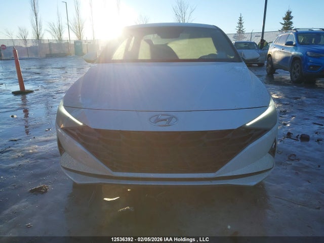 KMHLM4AGXPU379057 Hyundai ELANTRA SEL