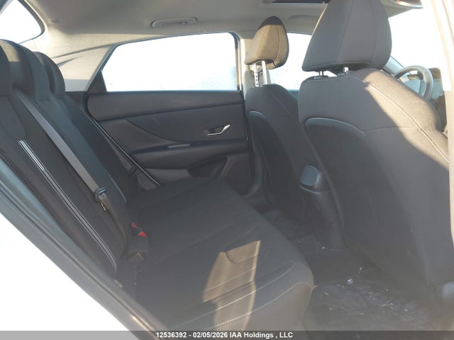 KMHLM4AGXPU379057 Hyundai ELANTRA SEL