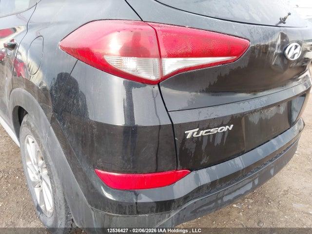 KM8J3CA40HU544707 Hyundai TUCSON SE