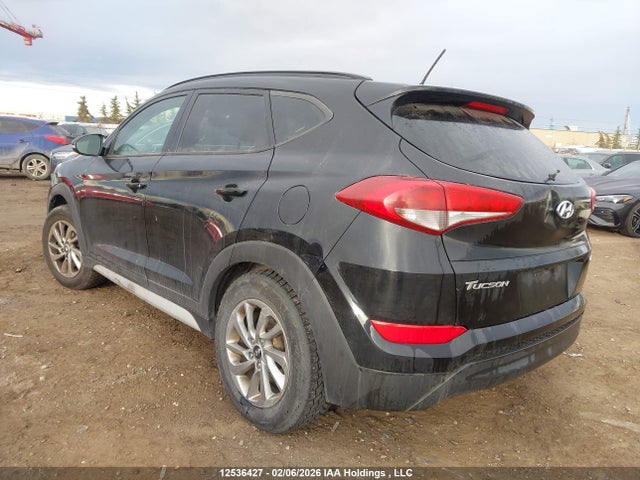 KM8J3CA40HU544707 Hyundai TUCSON SE