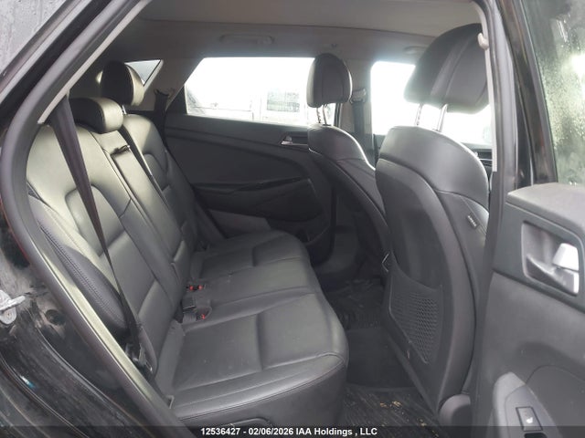 KM8J3CA40HU544707 Hyundai TUCSON SE