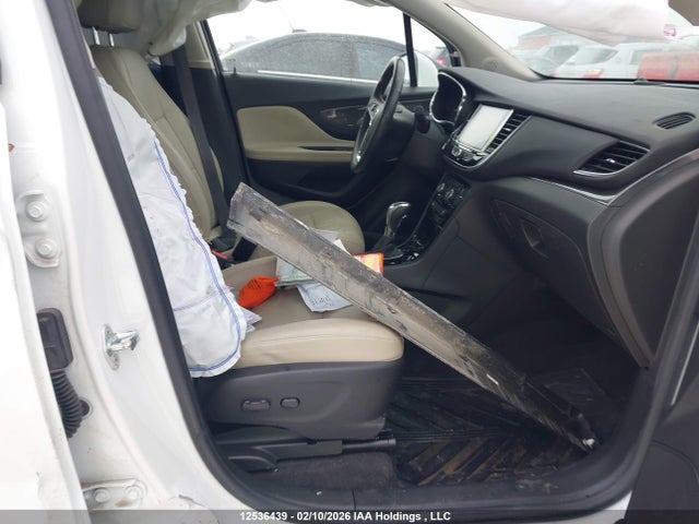 Buick Encore Essence 2017 KL4CJCSB9HB086722 Image 5