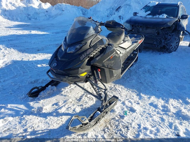 Skidoo Renegade 2023 YH2SULPW2PR000434 Image 2
