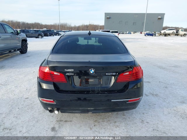BMW 528i Xdrive 2015 WBA5A7C57FG143091 Image 17