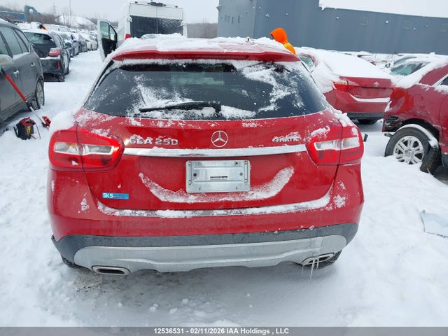 WDCTG4GB6GJ221365 Mercedes-Benz Gla 250 4matic