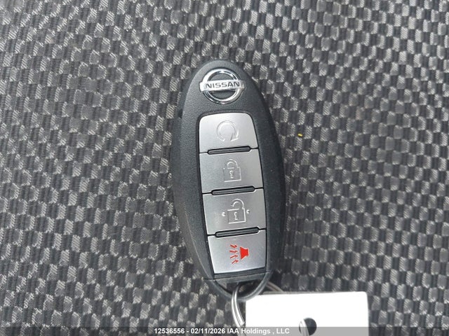 JN1BJ1CP1JW181731 Nissan Qashqai S 4dr2wd