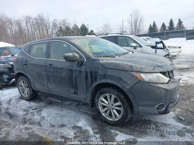JN1BJ1CP1JW181731 Nissan Qashqai S 4dr2wd
