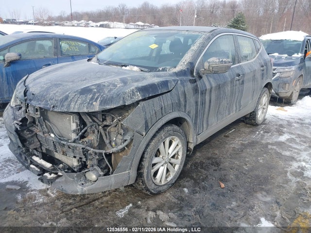 JN1BJ1CP1JW181731 Nissan Qashqai S 4dr2wd