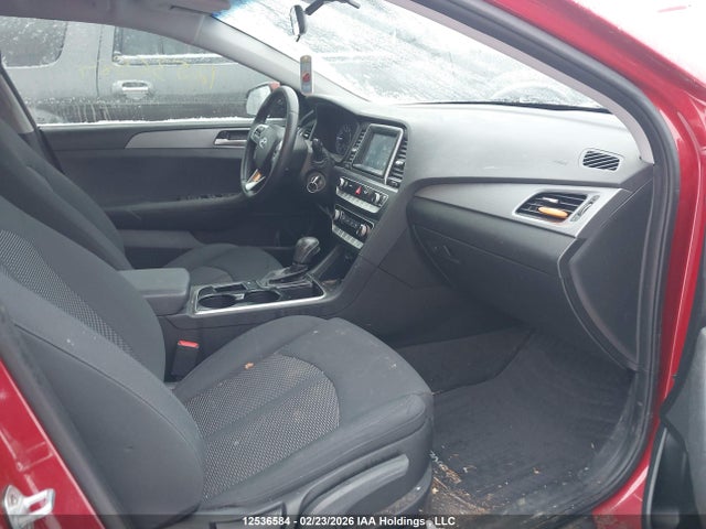 5NPE24AF0JH692212 Hyundai SONATA SE