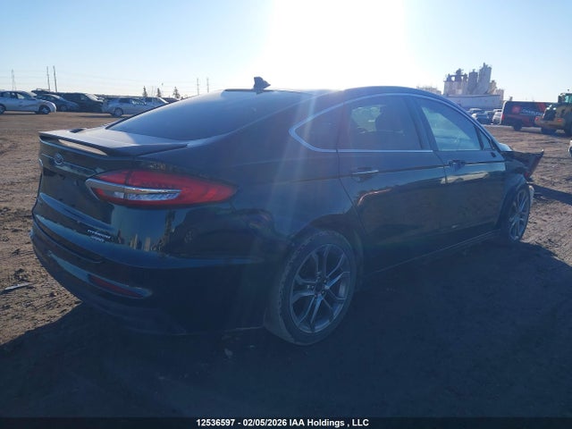 3FA6P0RU7LR157272 Ford Fusion Titanium