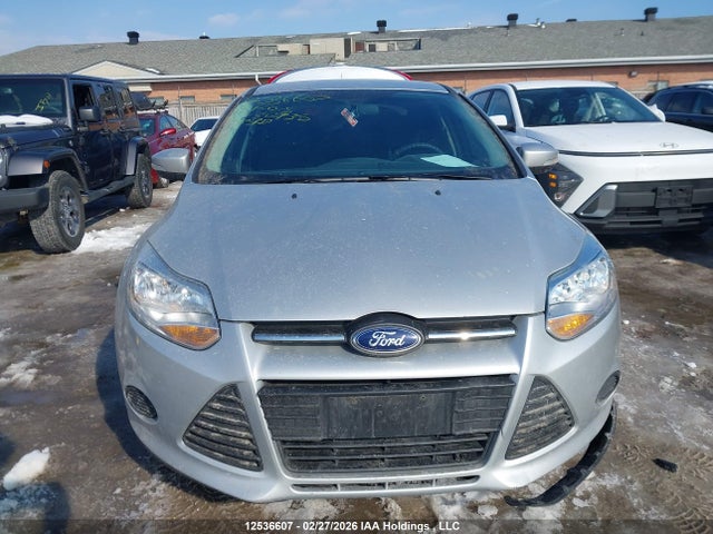 1FADP3F28EL342735 Ford FOCUS SE
